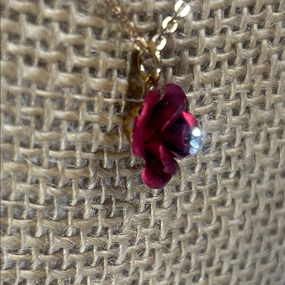 Vintage Gold Chain Necklace with Red Rose Pendant - Picture 5 of 8